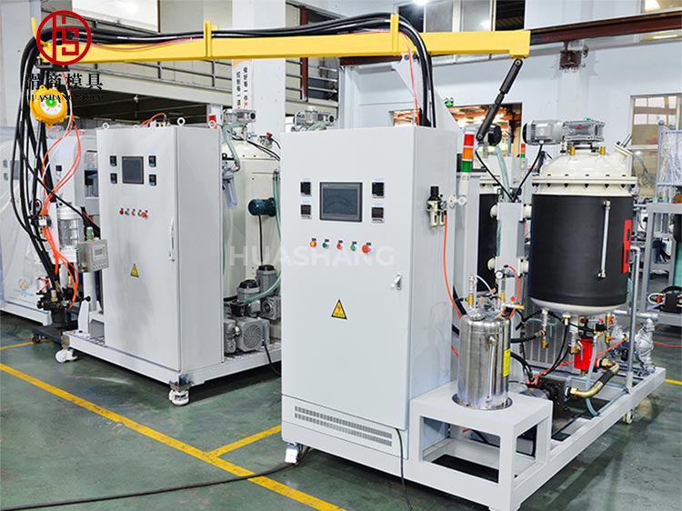 Polyurethane Faux Stone Machine PU Foaming Machine